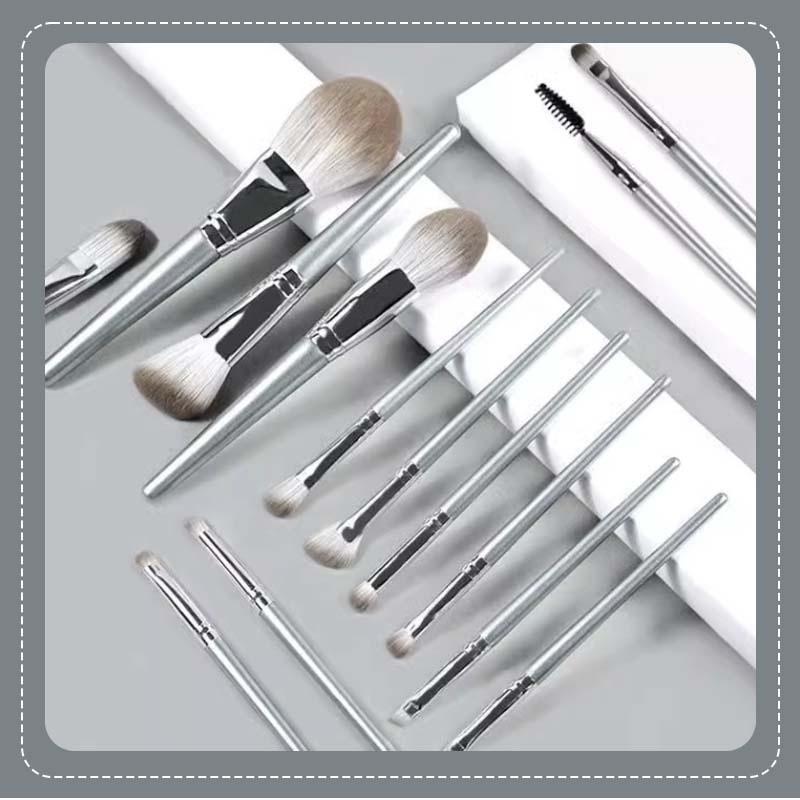 14-teiliges Make-up-Pinsel-Set – Merit Beauty Makeup Bewertung und Preis