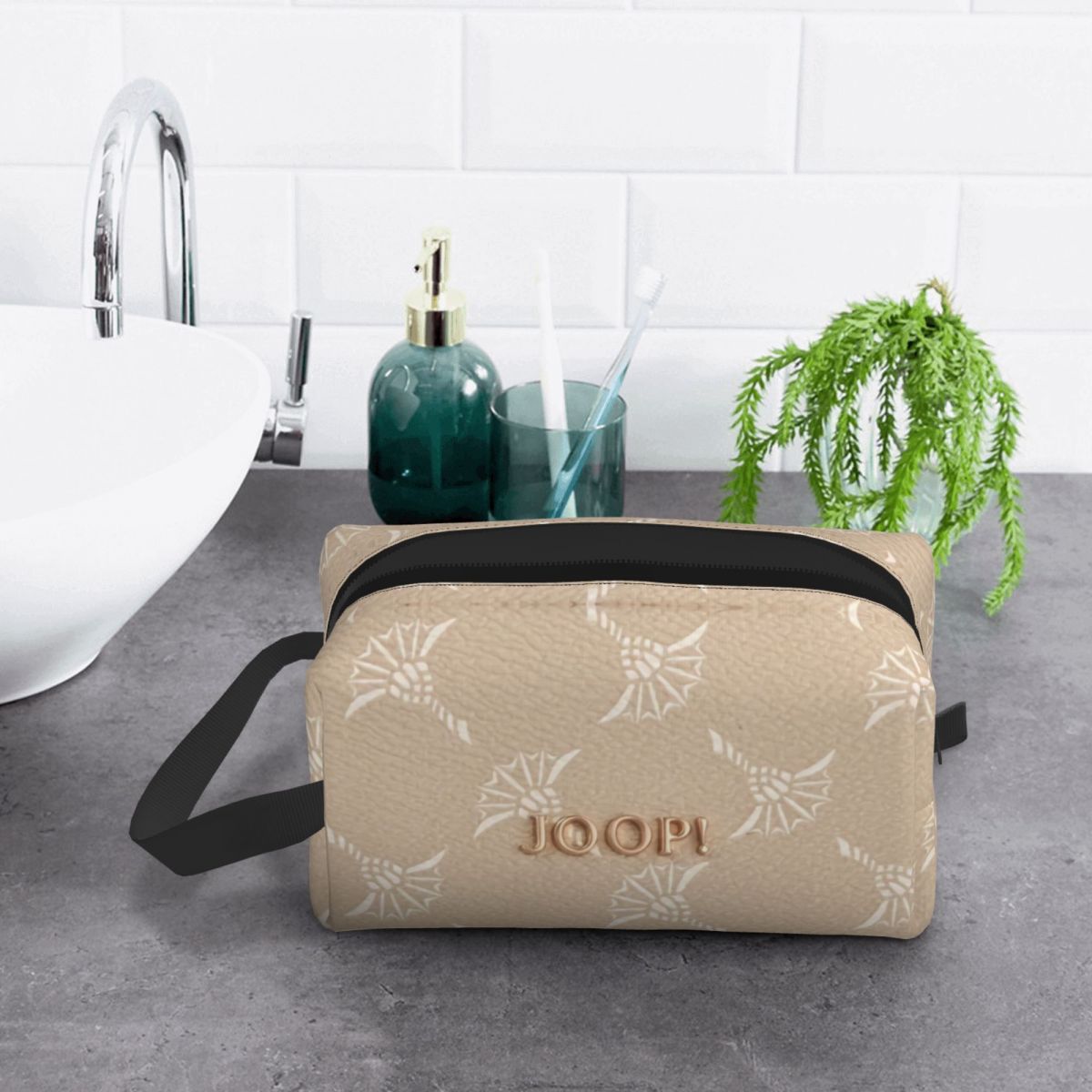 Maßgefertigte J-joops Muster R – J Beauty Makeup Bewertung und Preis